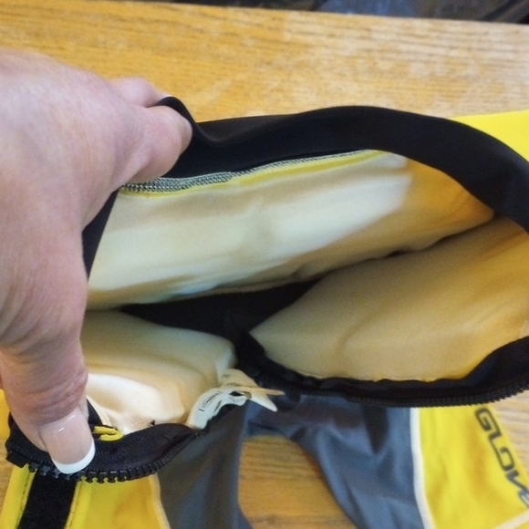 Body Glove Yellow and Gray Performance Rashguard, Size S(20-30lbs) - Picture 5 of 5